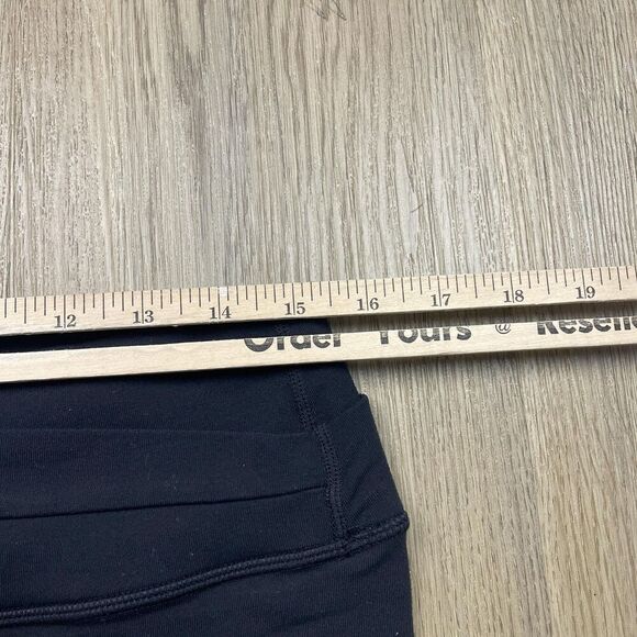 Lululemon Pants Womens 12 Black Wunder Under Crop Capri Leggings Yoga Workout - Picture 7 of 9